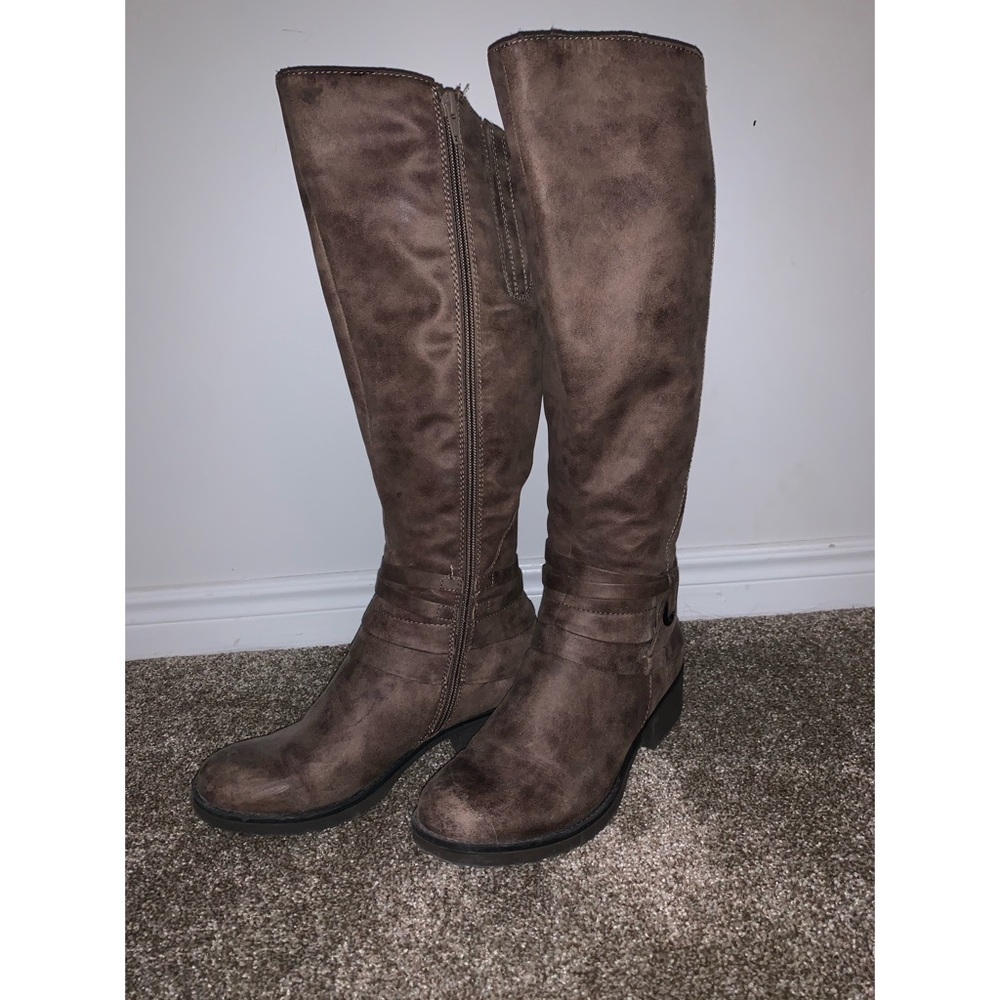 BareTraps Brown Boots